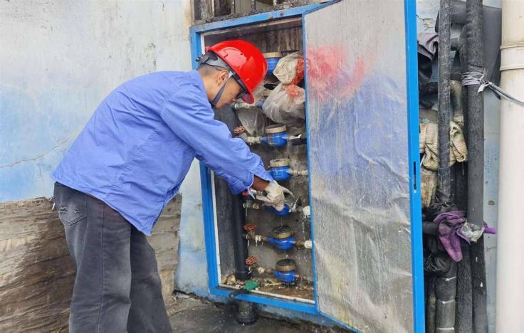 6名供水网格员覆盖97个小区业主群 半小时内解决市民用水故障